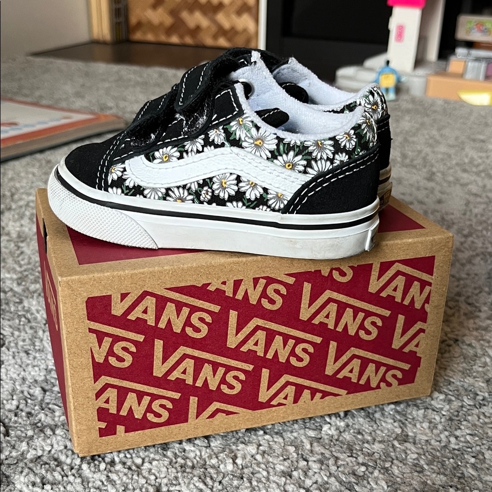 Vans Black and White Kids Sneakers with Floral Design